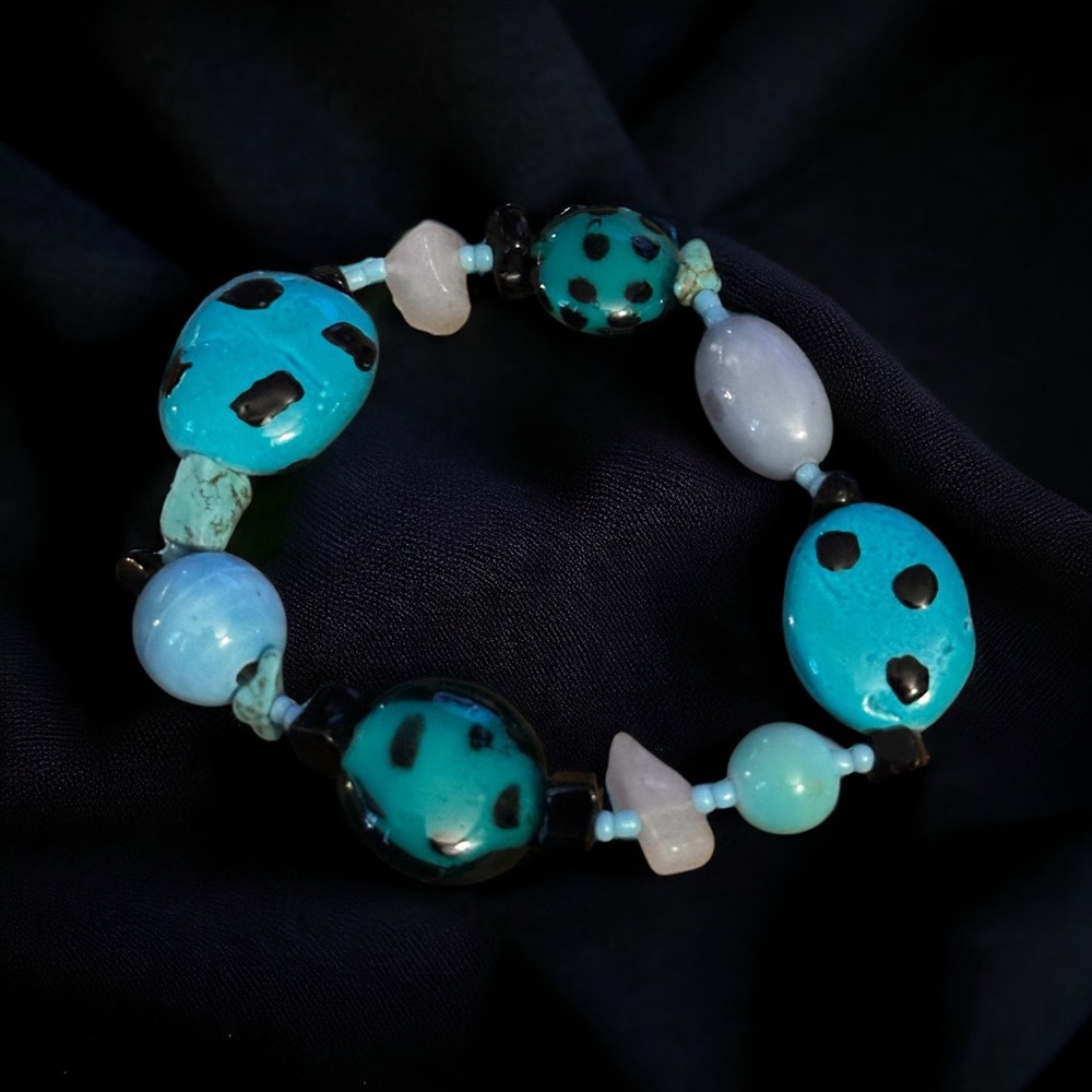 Chunky turquoise colored rock stretch bracelet